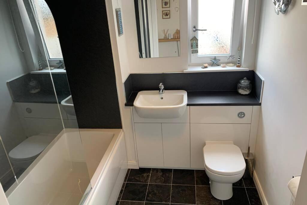 Fortrose Black Ise Exterior photo